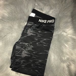 Nike pro leggings